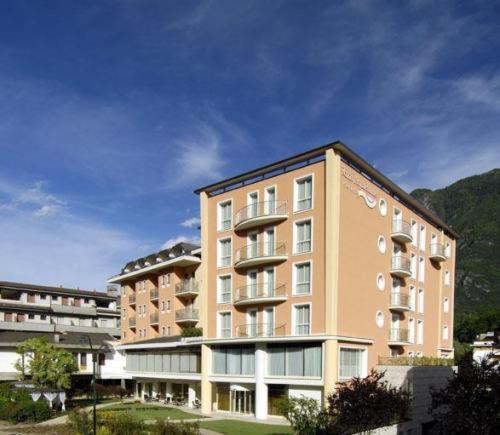 Rizzi Aquacharme Hotel & Spa Boario Terme Zewnętrze zdjęcie